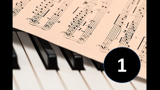 Playing Piano : Reading and Playing Classical Tunes Vol.I